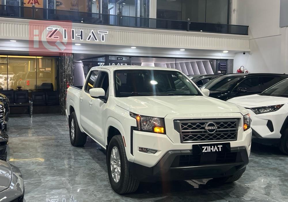 نیسان فرۆنتیر